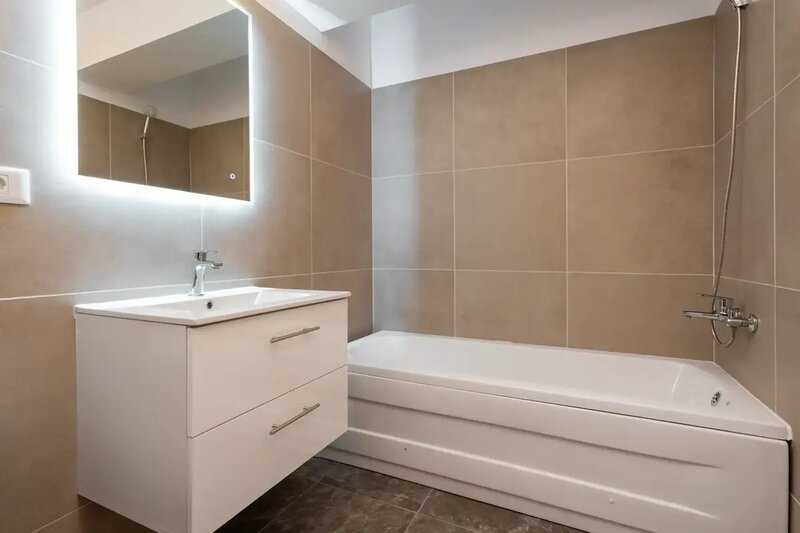 Berceni Apartament 2 camere   Zona Berceni Finalizat  Loc parcare